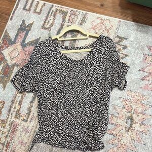 Women's Black and White Leopard Print Top